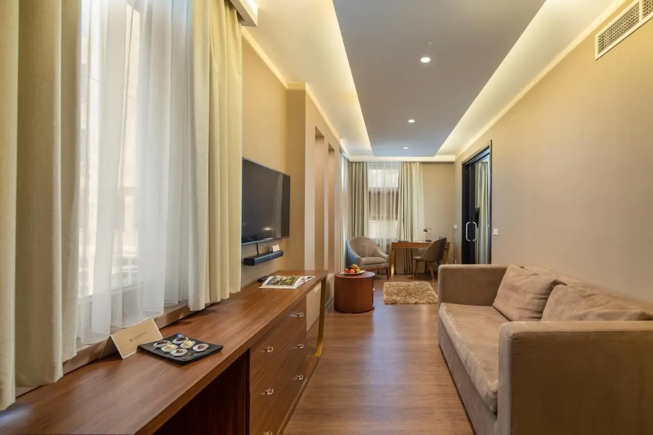 Continental Hotel Budapest 4*,  Hungary