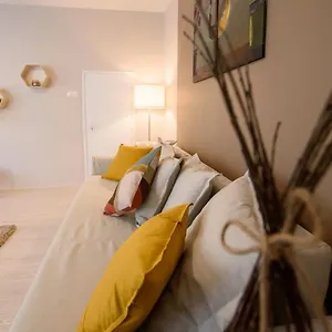 https://kirlylenyka-apartman.egerhotels.net