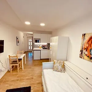 https://harmony-and-peace-central-szeged.szeged-hotels.com