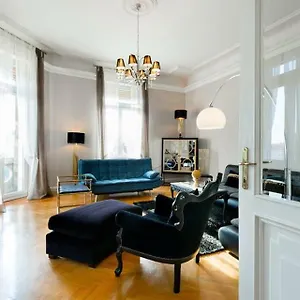 Art Deco Basilica Apartment