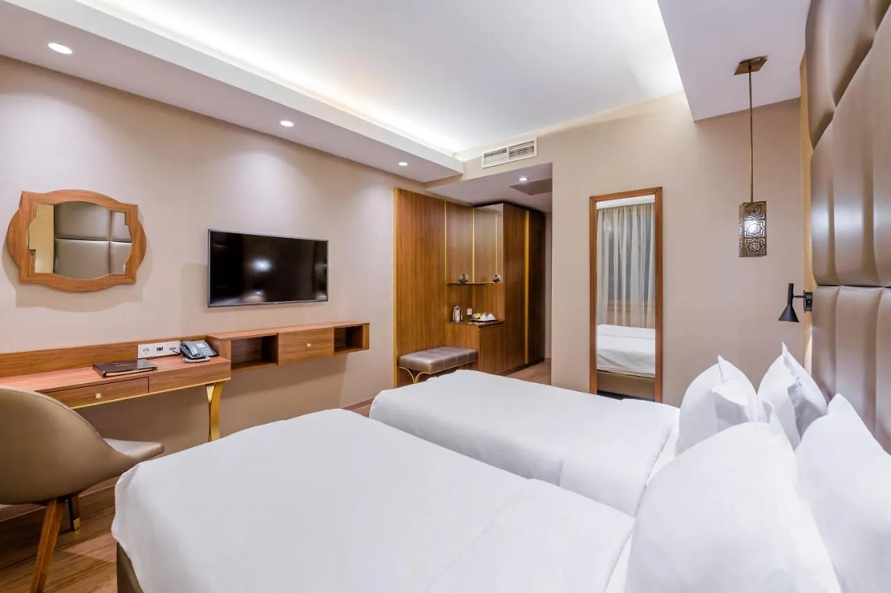 Continental Hotel Будапешт