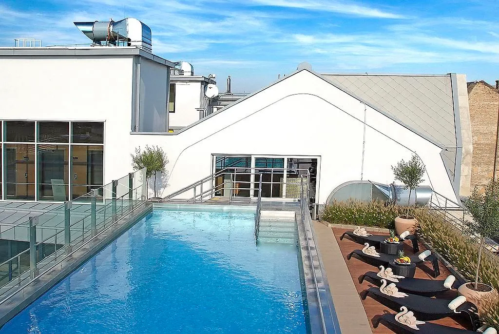 ****  Continental Hotel Budapest Hungary